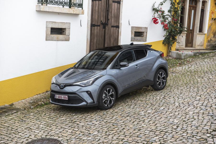  Toyota C-HR Hybrid 2019 года  (WW) (фото 119 из 174)